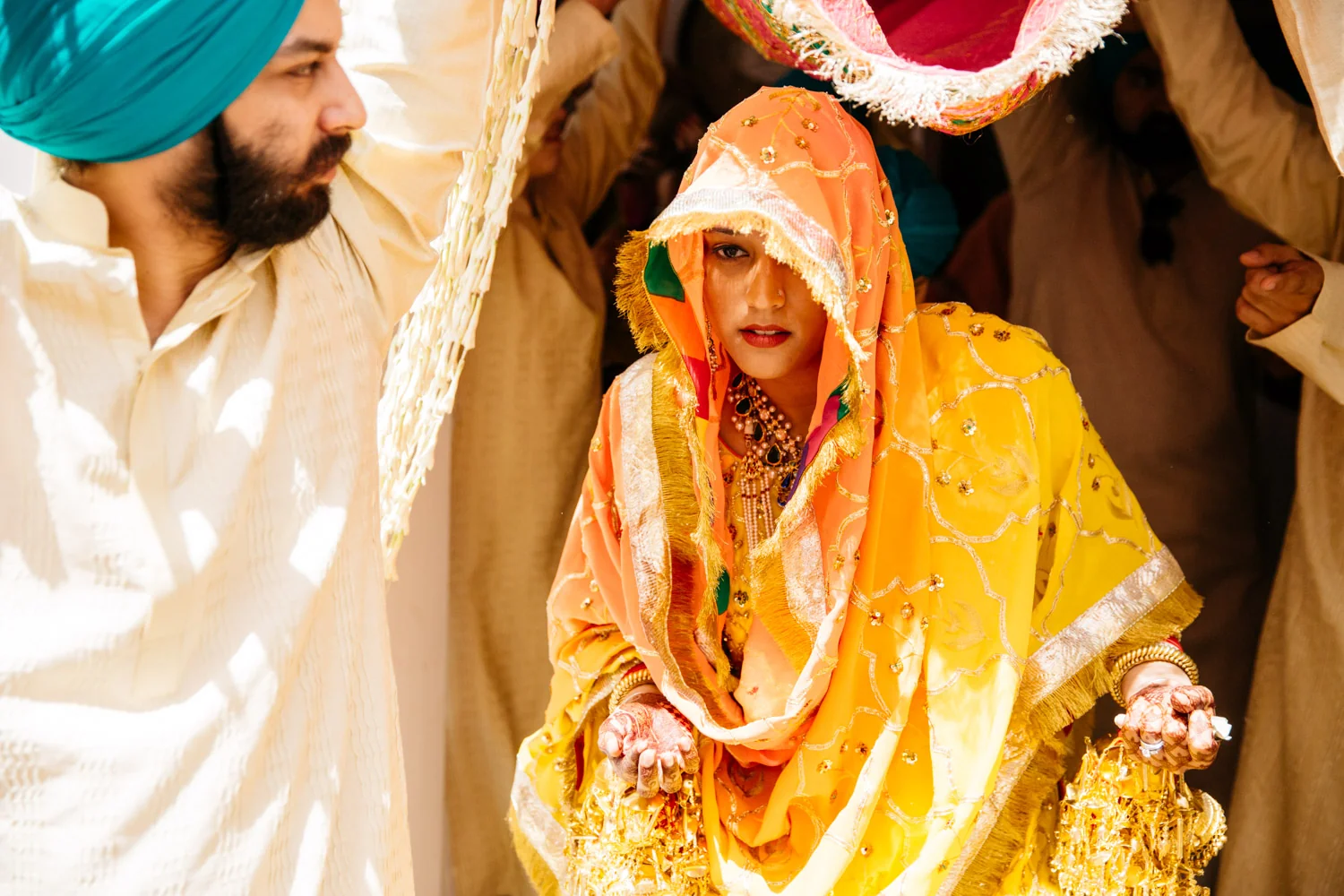 Bride entering under palla